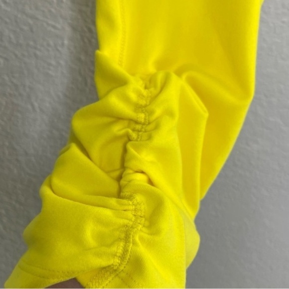 Beyond yoga yellow legging - Picture 3 of 9